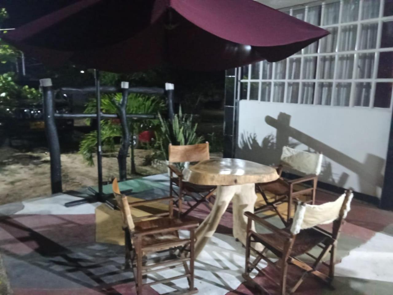 Hotel Flamencamarones エクステリア 写真